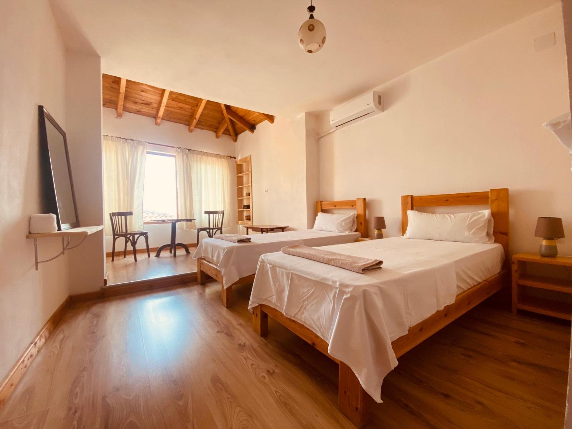 Gjirokastër Vila Eri מראה חיצוני תמונה